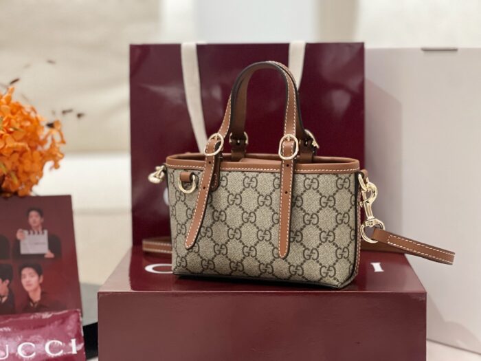 구찌 GG 엠블럼 미니백 855491 브라운 레플리카 미러급 SA급 S급 고퀄리티 최상급 하이엔드 가방 [여성] 4