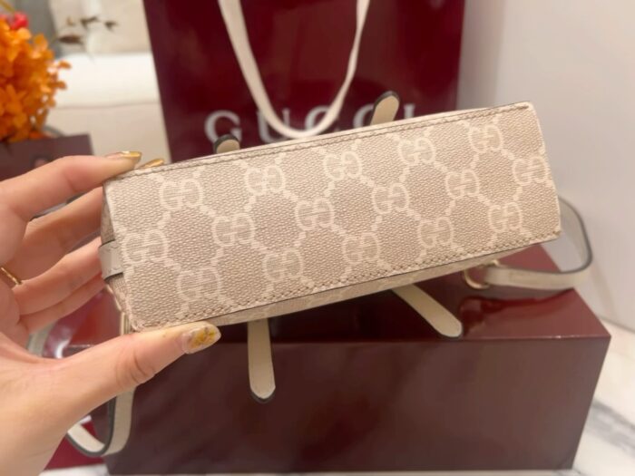 구찌 GG 엠블럼 미니백 855491 베이지 레플리카 미러급 SA급 S급 고퀄리티 최상급 하이엔드 가방 [여성] 9