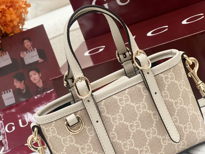 구찌 GG 엠블럼 미니백 855491 베이지 레플리카 미러급 SA급 S급 고퀄리티 최상급 하이엔드 가방 [여성] 6