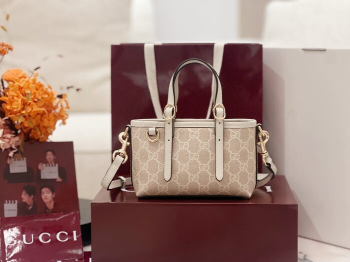 구찌 GG 엠블럼 미니백 855491 베이지 레플리카 미러급 SA급 S급 고퀄리티 최상급 하이엔드 가방 [여성]