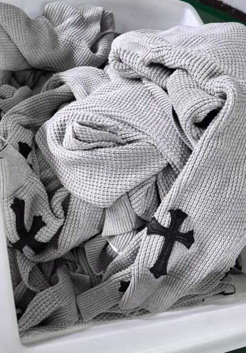 크롬하츠 소매 십자가 캐시미어 혼방 니트 그레이 레플리카 미러급 SA급 S급 고퀄리티 하이엔드 최상급 의류 [남성여성공용] 5