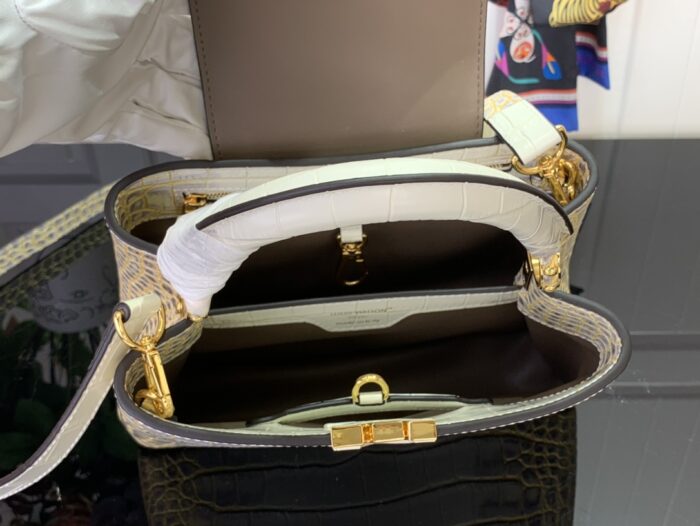 루이비통 카퓌신 BB 악어무늬 레플리카 미러급 SA급 S급 고퀄리티 최상급 하이엔드 가방 [여성] 3