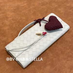 보테가베네타 하트 참 와인 양가죽 844701 레플리카 미러급 SA급 S급 고퀄리티 최상급 하이엔드 악세사리 [남성여성공용]