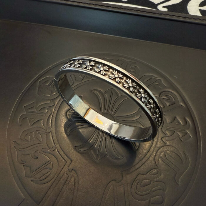 크롬하츠 빈티지 십자가 각인 팔찌 레플리카 미러급 SA급 S급 고퀄리티 최상급 하이엔드 악세사리 [남성여성공용] 2