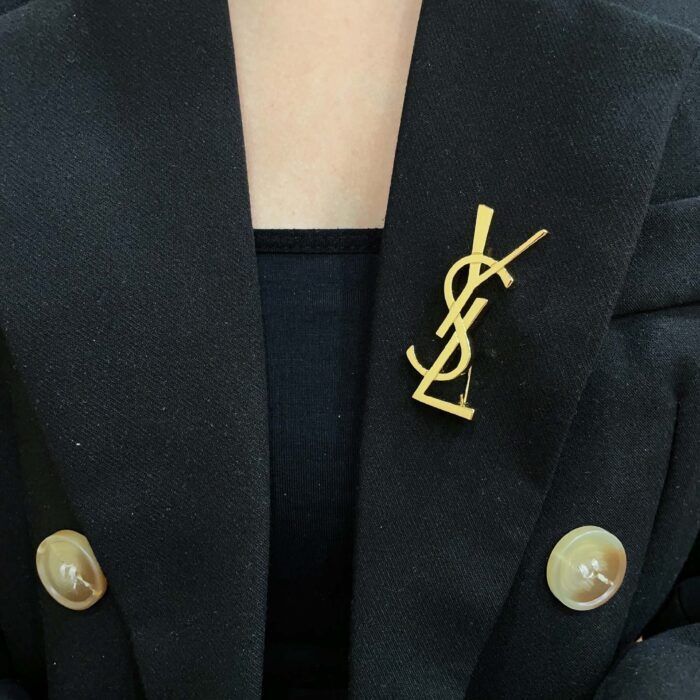 생로랑 베이직 로고 브로치 골드 레플리카 미러급 SA급 S급 고퀄리티 최상급 하이엔드 악세사리 [여성] 2