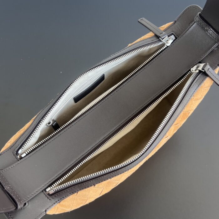 보테가베네타 인트레치아토 트라이베카 탑 핸들 백 836016 스웨이드 브라운 레플리카 미러급 SA급 S급 고퀄리티 최상급 하이엔드 가방 [남성여성공용] 4