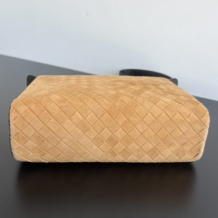 보테가베네타 인트레치아토 트라이베카 탑 핸들 백 836016 스웨이드 브라운 레플리카 미러급 SA급 S급 고퀄리티 최상급 하이엔드 가방 [남성여성공용] 6