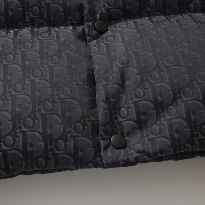 디올 오블리크 단추 패딩 조끼 블랙 레플리카 미러급 SA급 S급 고퀄리티 하이엔드 최상급 의류 [남성] 10