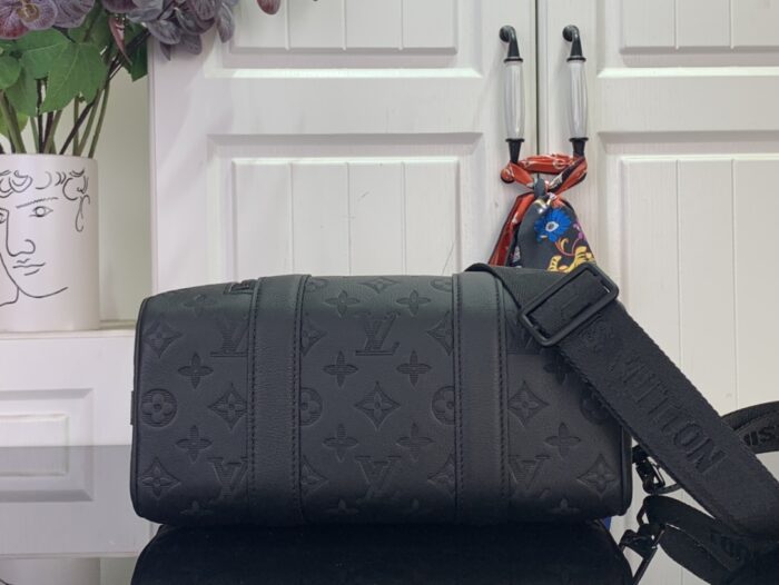 루이비통 시티 키폴 M26750 블랙 레플리카 미러급 SA급 S급 고퀄리티 최상급 하이엔드 가방 [남성여성공용] 4