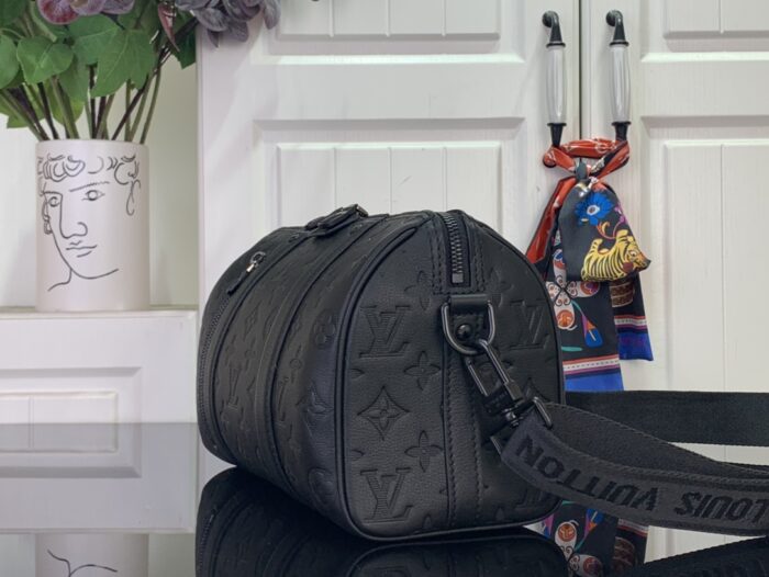 루이비통 시티 키폴 M26750 블랙 레플리카 미러급 SA급 S급 고퀄리티 최상급 하이엔드 가방 [남성여성공용] 5