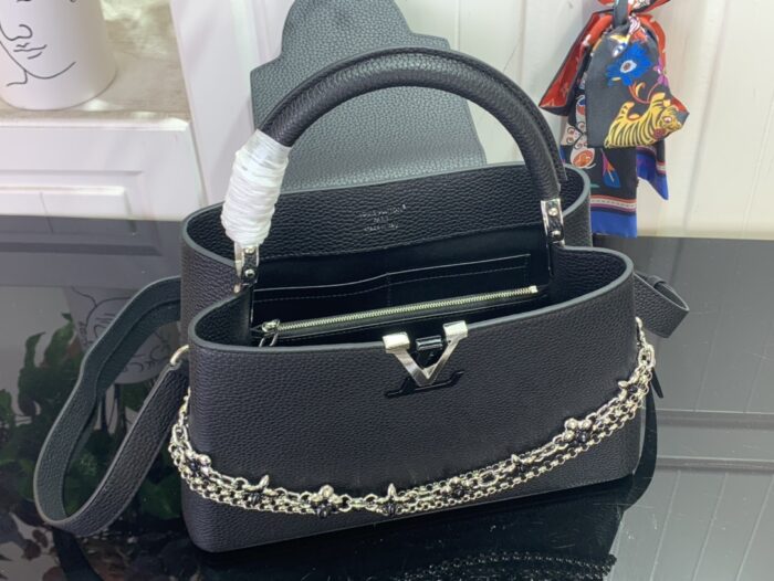 루이비통 카퓌신 미디엄 M27034 블랙 레플리카 미러급 SA급 S급 고퀄리티 최상급 하이엔드 가방 [여성] 3