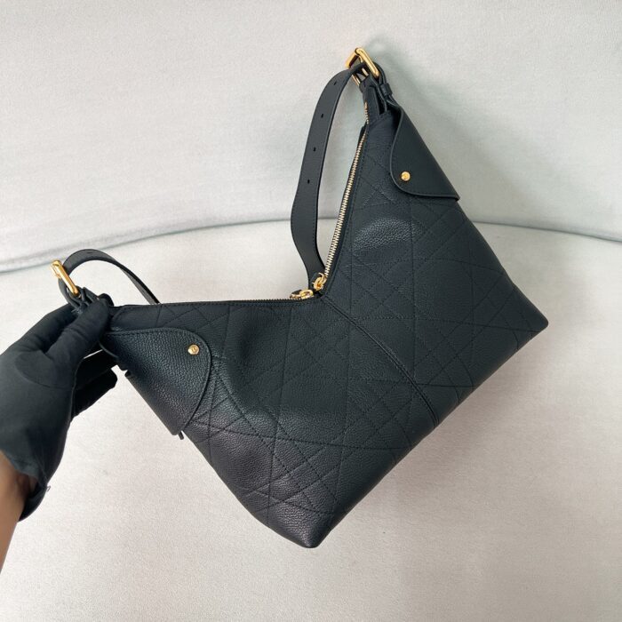 디올 보야주 미디움 백 플랫 매크로까나쥬 크링클 카프스킨 블랙 M2846 레플리카 미러급 SA급 S급 고퀄리티 최상급 하이엔드 가방 [여성] 3