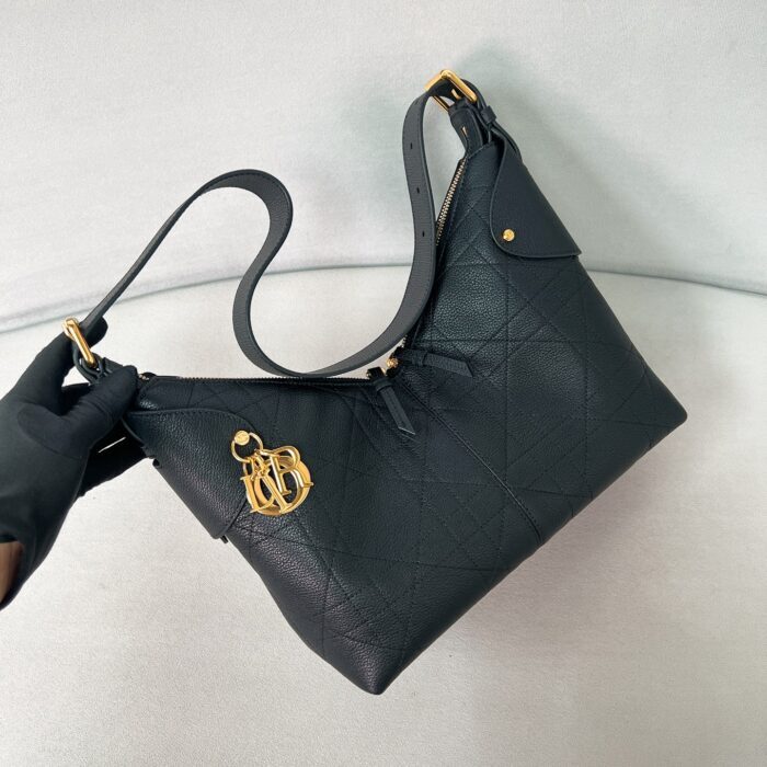 디올 보야주 미디움 백 플랫 매크로까나쥬 크링클 카프스킨 블랙 M2846 레플리카 미러급 SA급 S급 고퀄리티 최상급 하이엔드 가방 [여성] 2