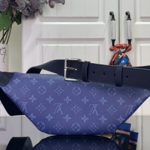 루이비통 러시 범백 M26821 블루 레플리카 미러급 SA급 S급 고퀄리티 최상급 하이엔드 가방 [남성여성공용]