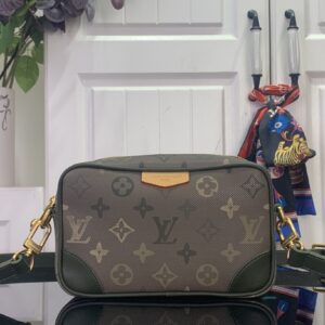 루이비통 트로카데로 웨어러블 월릿 M26937 그린 레플리카 미러급 SA급 S급 고퀄리티 최상급 하이엔드 가방 [여성]