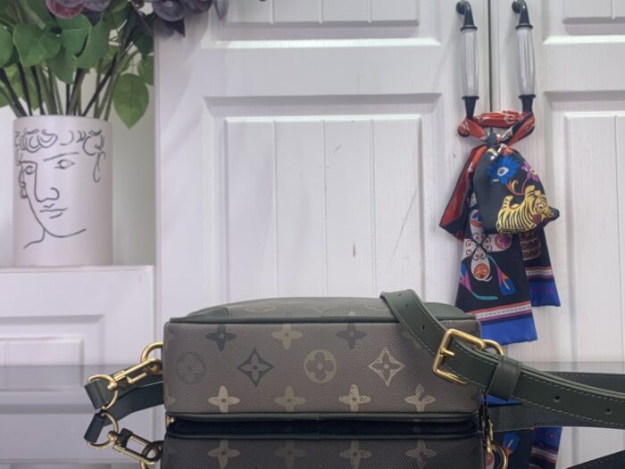 루이비통 트로카데로 웨어러블 월릿 M26937 그린 레플리카 미러급 SA급 S급 고퀄리티 최상급 하이엔드 가방 [여성] 5