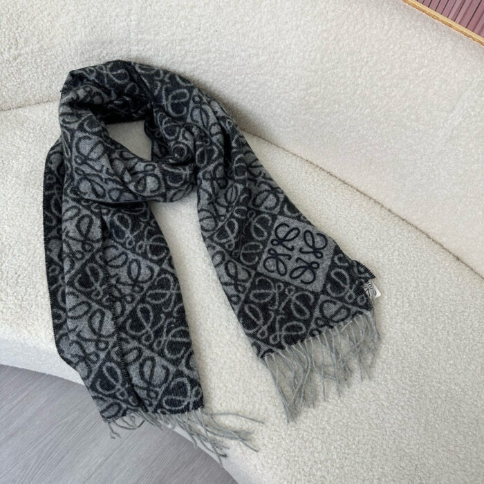 로에베 올 오버 아나그램 스카프 블랙 양털90% 캐시미어10% 레플리카 미러급 SA급 S급 고퀄리티 최상급 하이엔드 [남성여성공용] 4