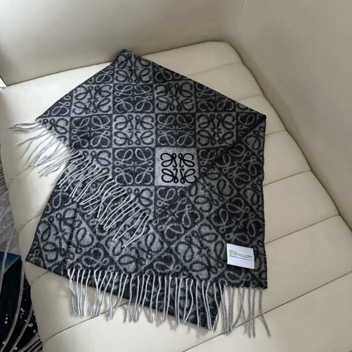 로에베 올 오버 아나그램 스카프 블랙 양털90% 캐시미어10% 레플리카 미러급 SA급 S급 고퀄리티 최상급 하이엔드 [남성여성공용] 6