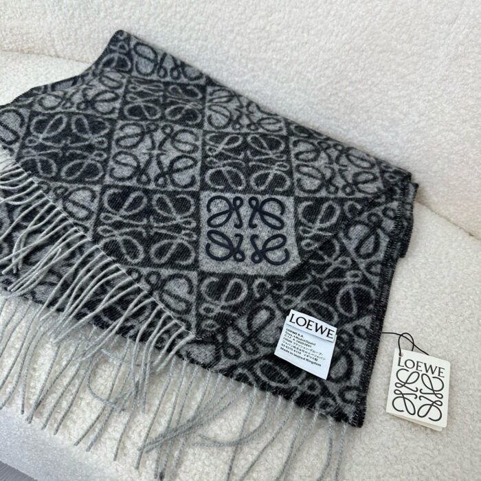 로에베 올 오버 아나그램 스카프 블랙 양털90% 캐시미어10% 레플리카 미러급 SA급 S급 고퀄리티 최상급 하이엔드 [남성여성공용] 7
