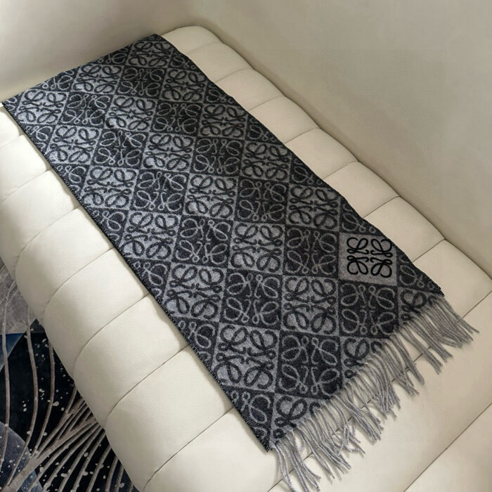 로에베 올 오버 아나그램 스카프 블랙 양털90% 캐시미어10% 레플리카 미러급 SA급 S급 고퀄리티 최상급 하이엔드 [남성여성공용] 8