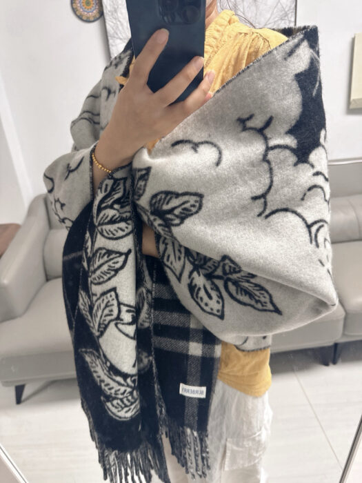 버버리 양면 캐시미어 스카프 블랙 캐시미어100% 레플리카 미러급 SA급 S급 고퀄리티 최상급 하이엔드  [남성여성공용]