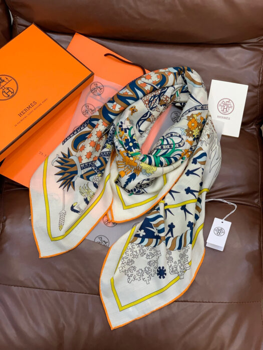 에르메스 아트 동물 스퀘어 스카프 아이보리 70%캐시미어 30%실크 레플리카 미러급 SA급 S급 고퀄리티 최상급 하이엔드 [여성] 6