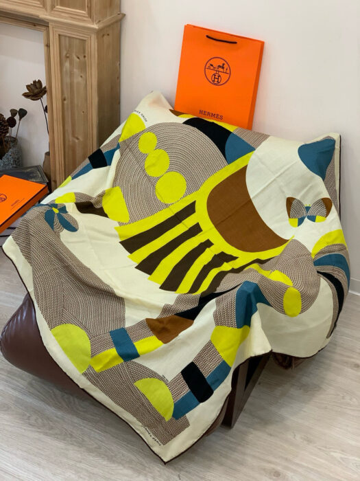 에르메스 점보 기하 말 배색 스퀘어 스카프 70%캐시미어 30%실크 레플리카 미러급 SA급 S급 고퀄리티 최상급 하이엔드 [남성여성공용] 6