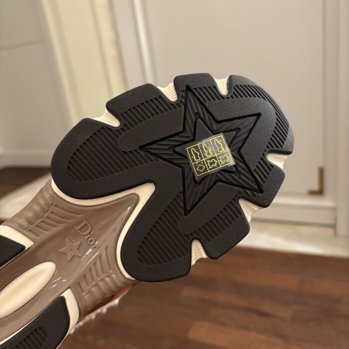 디올 알프스 디올 크로노 스니커즈 메쉬 앤 스웨이드 카프스킨 브라운 레플리카 미러급 SA급 S급 고퀄리티 최상급 하이엔드 신발 [여성] 10