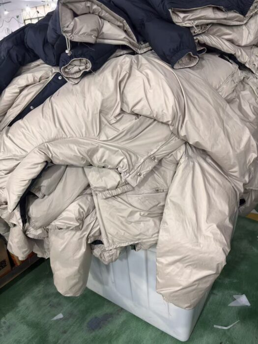 미우미우 큰 포켓 양면 다운 자켓 패딩 레플리카 미러급 SA급 S급 고퀄리티 하이엔드 최상급 의류 [남성여성공용] 5