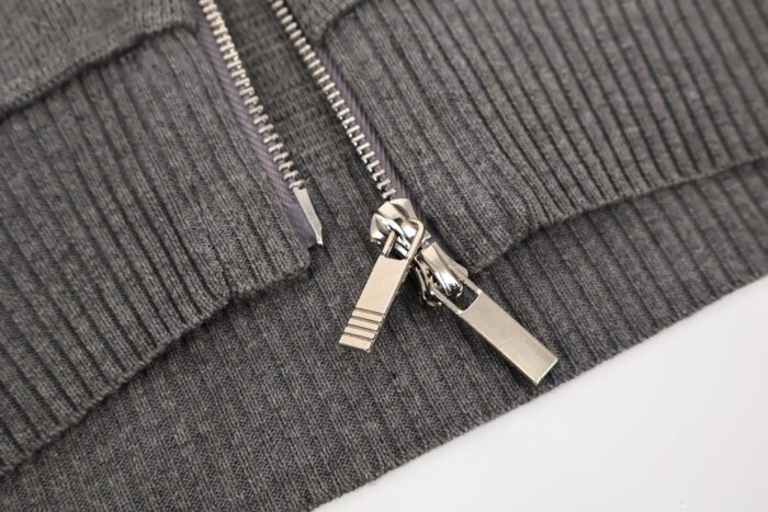 톰브라운 양털 사선 니트 후드집업 그레이 레플리카 미러급 SA급 S급 고퀄리티 하이엔드 최상급 의류 [남성여성공용] 9