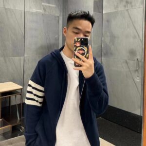 톰브라운 양털 사선 니트 후드집업 네이비 레플리카 미러급 SA급 S급 고퀄리티 하이엔드 최상급 의류 [남성여성공용]