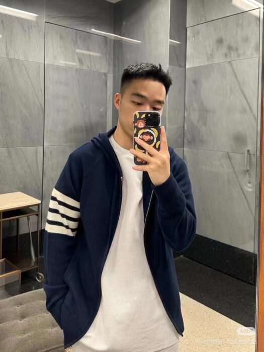 톰브라운 양털 사선 니트 후드집업 네이비 레플리카 미러급 SA급 S급 고퀄리티 하이엔드 최상급 의류 [남성여성공용]