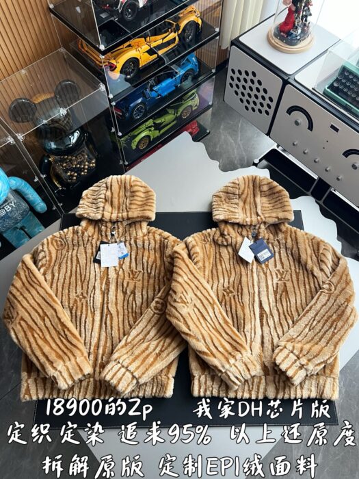 루이비통 에피 플리스 후디드 블루종 자켓 1AJCDX 레플리카 미러급 SA급 S급 고퀄리티 하이엔드 최상급 의류 [남성여성공용] 3