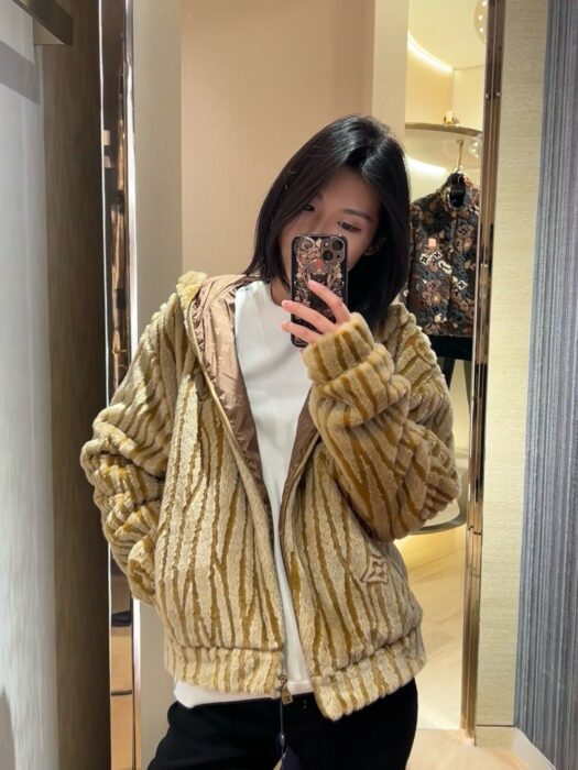 루이비통 에피 플리스 후디드 블루종 자켓 1AJCDX 레플리카 미러급 SA급 S급 고퀄리티 하이엔드 최상급 의류 [남성여성공용] 2