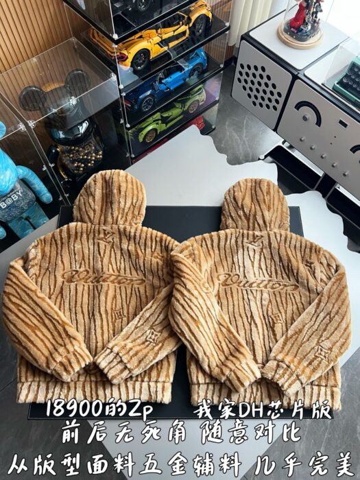 루이비통 에피 플리스 후디드 블루종 자켓 1AJCDX 레플리카 미러급 SA급 S급 고퀄리티 하이엔드 최상급 의류 [남성여성공용] 4