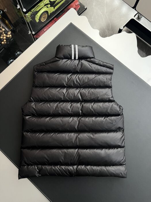 캐나다구스 패딩 조끼 블랙 레플리카 미러급 SA급 S급 고퀄리티 하이엔드 최상급 의류 [남성여성공용] 4