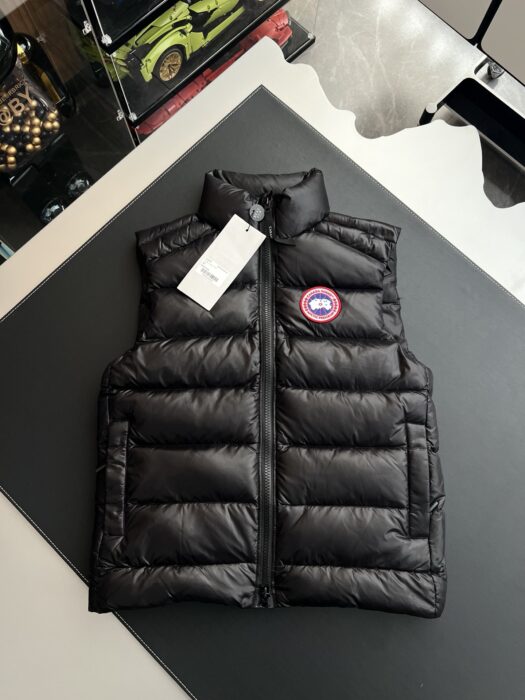 캐나다구스 패딩 조끼 블랙 레플리카 미러급 SA급 S급 고퀄리티 하이엔드 최상급 의류 [남성여성공용] 3
