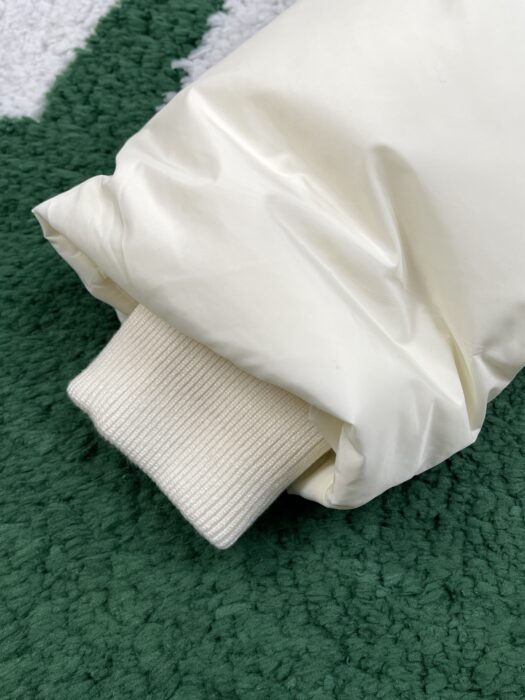 아미 ADC 순색 다운 자켓 패딩 아이보리 레플리카 미러급 SA급 S급 고퀄리티 하이엔드 최상급 의류 [남성여성공용] 8