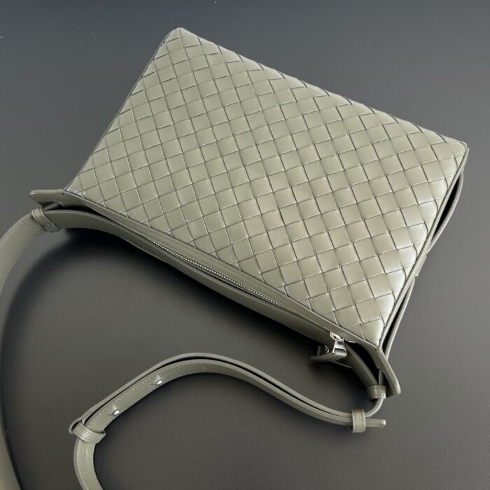 보테가베네타 인트레치아토 트라이베카 탑 핸들 백 836016 사이프러스 레플리카 미러급 SA급 S급 고퀄리티 최상급 하이엔드 가방 [남성여성공용] 5