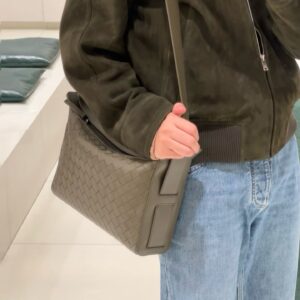 보테가베네타 인트레치아토 트라이베카 탑 핸들 백 836016 사이프러스 레플리카 미러급 SA급 S급 고퀄리티 최상급 하이엔드 가방 [남성여성공용]