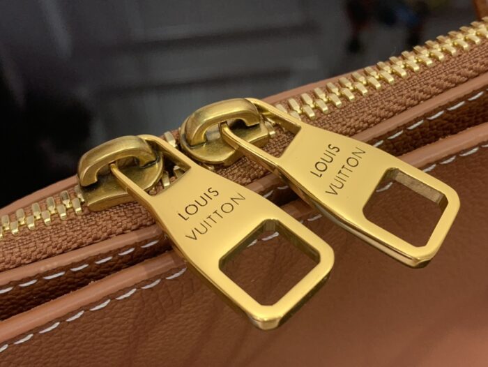 루이비통 로우 키 더플 토트 M26688 꼬냑 레플리카 미러급 SA급 S급 고퀄리티 최상급 하이엔드 가방 [여성] 7