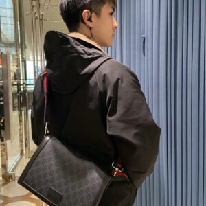 구찌 GG 크로스바디백 블랙 슈프림 771167 레플리카 미러급 SA급 S급 고퀄리티 최상급 하이엔드 가방 [남성여성공용]