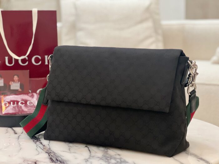 구찌 미디움 GG 크로스바디백 웹 블랙 821616 레플리카 미러급 SA급 S급 고퀄리티 최상급 하이엔드 가방 [남성여성공용] 3