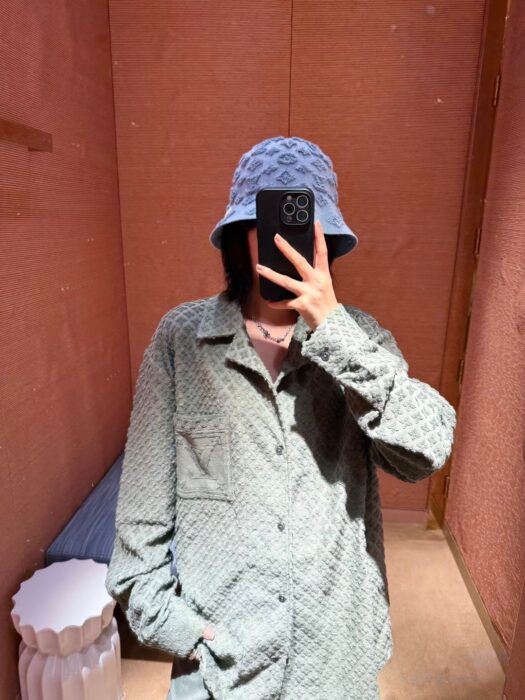 루이비통 프렌치 테리 자카드 긴팔 오버셔츠 1AHVXO 레플리카 미러급 SA급 S급 고퀄리티 하이엔드 최상급 의류 [남성여성공용] 2