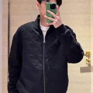 루이비통 엠보스드 모노그램 저지 트랙수트 톱 자켓 블랙 1AJB58 레플리카 미러급 SA급 S급 고퀄리티 하이엔드 최상급 의류 [남성여성공용]