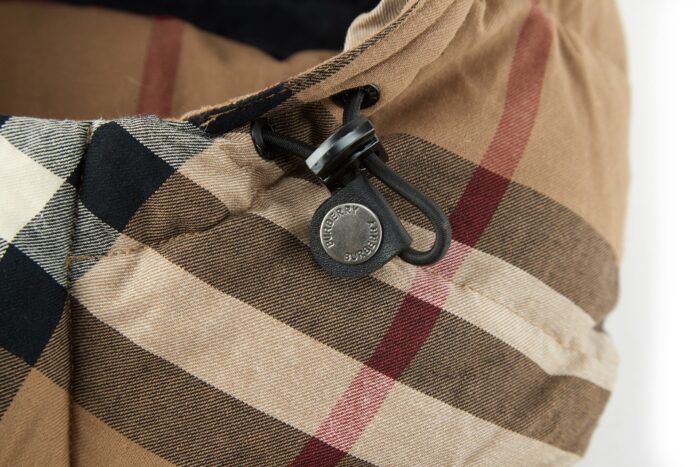 버버리 클래식 체크 소매 탈부착 패딩 브라운 레플리카 미러급 SA급 S급 고퀄리티 하이엔드 최상급 의류 [남성여성공용] 10