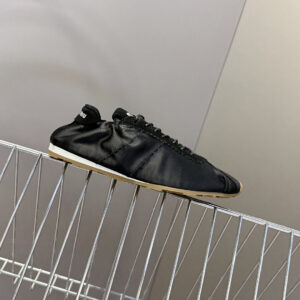 미우미우 캐쥬얼 가벼운 스니커즈 블랙 레플리카 미러급 SA급 S급 고퀄리티 최상급 하이엔드 신발 [여성]