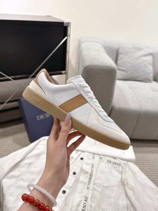 디올 B01 매치포인트 스니커즈 스무스 카프스킨 화이트 스웨이드 꼬냑 화이트 레플리카 미러급 SA급 S급 고퀄리티 최상급 하이엔드 신발 [남성]