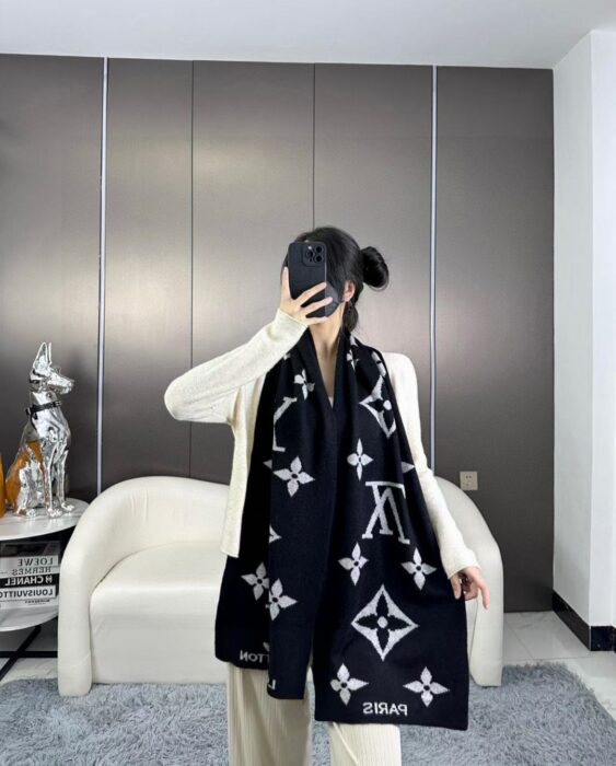 루이비통 빈티지 모노그램 캐시미어 스카프 블랙 레플리카 미러급 SA급 S급 고퀄리티 최상급 하이엔드 [남성여성공용]