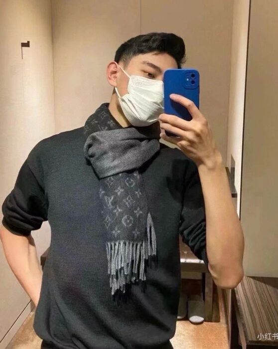 루이비통 캐시미어 모노그램 태슬 스카프 블랙 레플리카 미러급 SA급 S급 고퀄리티 최상급 하이엔드 [남성여성공용]